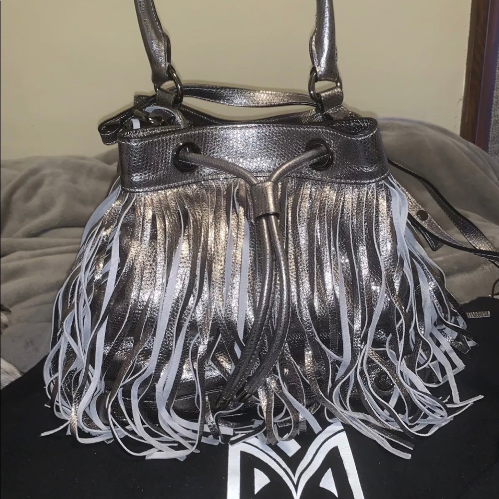 Milky Essex Metallic Fringe Drawstring Shoulderbag